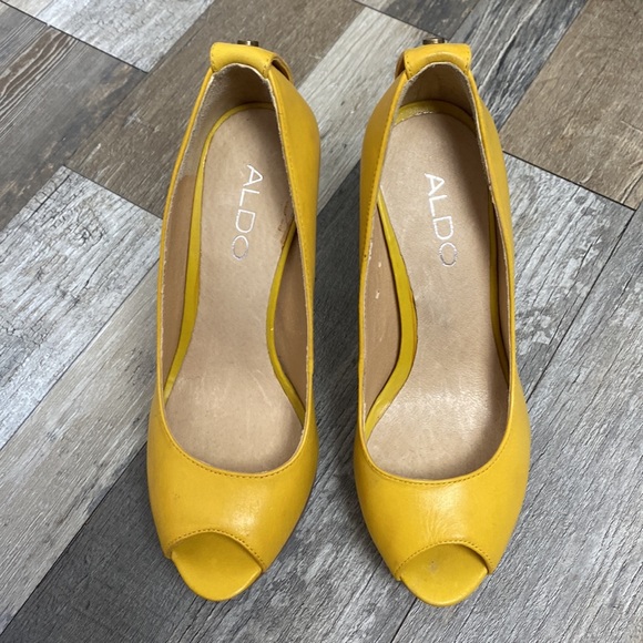 ✨4🛒 $20 ✨ Aldo Yellow Peep Toe Leather Platform Pumps Heels Sz. 36 EC 5" - Picture 2 of 14